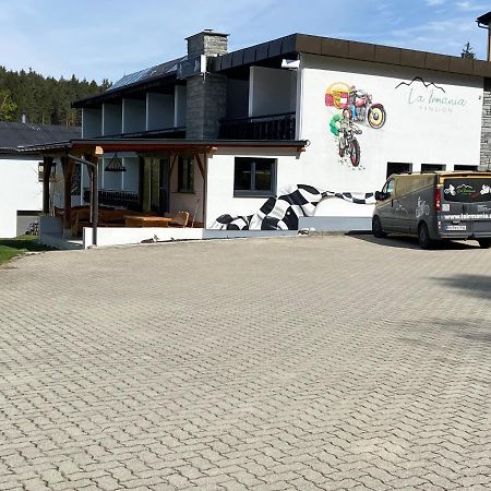 La Irmania Pension Ledenitzen Bagian luar foto