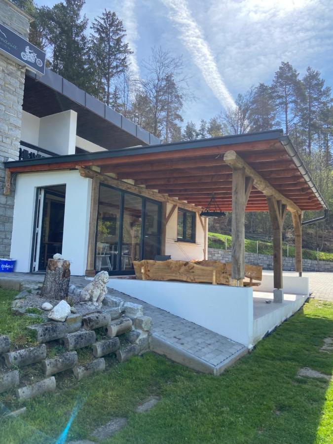 La Irmania Pension Ledenitzen Bagian luar foto