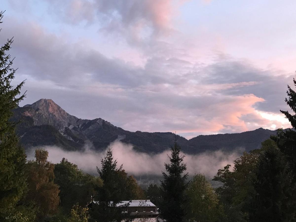 La Irmania Pension Ledenitzen Bagian luar foto